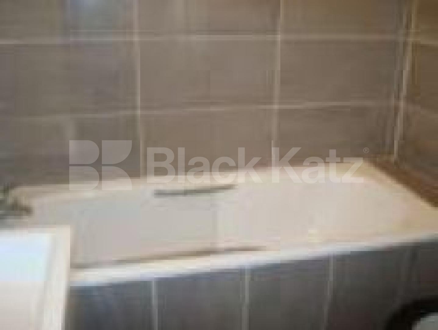 			Garden Flat !!, 2 Bedroom, 1 bath, 1 reception Flat			 Ellington Street, Islington